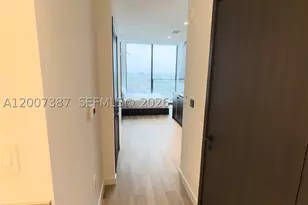 20 NE 11th, Miami, FL 33132 - Photo 5