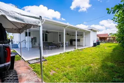 5290 Palm, Hialeah, FL 33012 - Photo 23