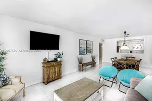 19370 Collins, Sunny Isles Beach, FL 33160 - Photo 3