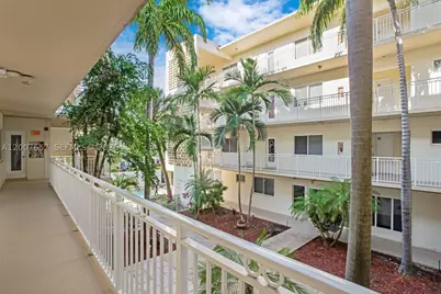 10001 W Bay Harbor #208, Bay Harbor Islands, FL 33154 - Photo 13