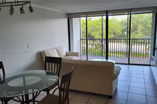3475 N Country Club, Aventura, FL 33180 - Photo 3