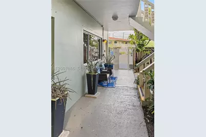 1423 Holly Heights #11, Fort Lauderdale, FL 33304 - Photo 15