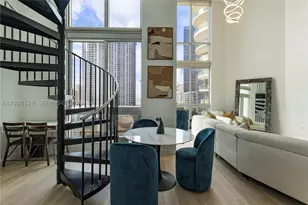 300 S Biscayne, Miami, FL 33131 - Photo 3