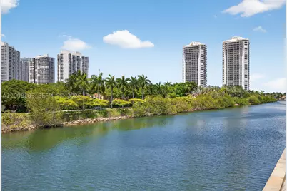 3675 N Country Club #410, Aventura, FL 33180 - Photo 7