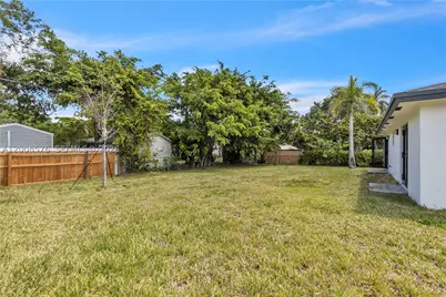 152 NW 18, Homestead, FL 33030 - Photo 23