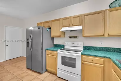 4266 SW 10th, Deerfield Beach, FL 33442 - Photo 17