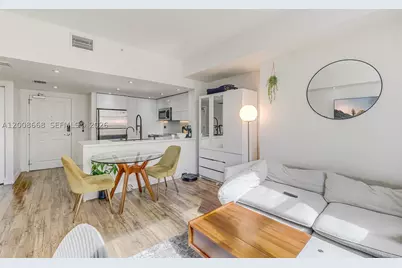111 E Flagler #708, Miami, FL 33131 - Photo 7
