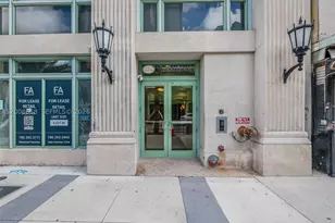 111 E Flagler, Miami, FL 33131 - Photo 15