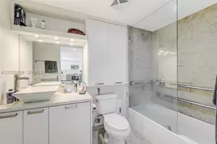 111 E Flagler, Miami, FL 33131 - Photo 13