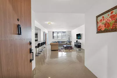 5825 Collins #2E, Miami Beach, FL 33140 - Photo 35