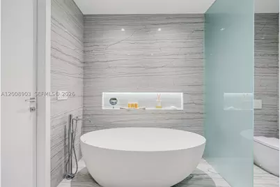 8701 Collins #904, Miami Beach, FL 33154 - Photo 17