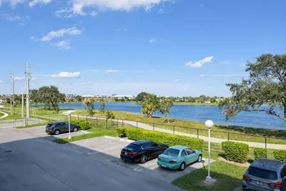 470 Executive Center #2D, West Palm Beach, FL 33401 - Photo 11