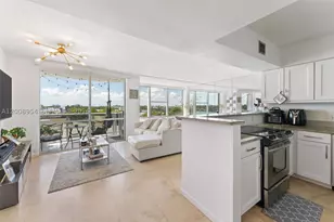 900 Bay, Miami Beach, FL 33141 - Photo 1