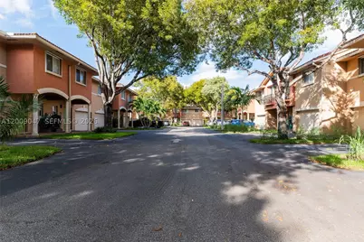 59 SE 3rd #59, Hallandale Beach, FL 33009 - Photo 5