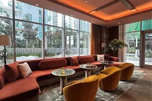 77 SE 5th, Miami, FL 33131 - Photo 13