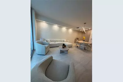 77 SE 5th #1614, Miami, FL 33131 - Photo 5