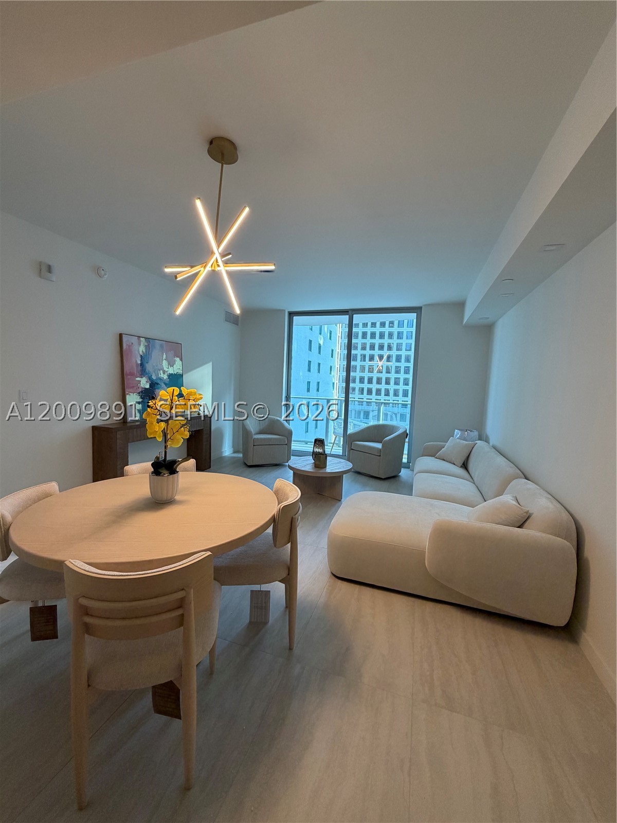77 SE 5th #1614 - 77 SE 5th #1614, Miami, FL 33131 Luxury Property | Jose Angel Pina