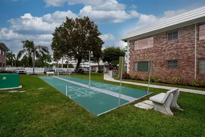 400 S Cypress #424, Pompano Beach, FL 33060 - Photo 17