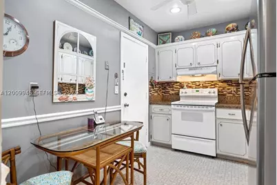 400 S Cypress #424, Pompano Beach, FL 33060 - Photo 27
