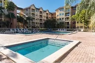 8225 Lake #404, Doral, FL 33166 - Photo 35