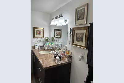 8225 Lake #404, Doral, FL 33166 - Photo 13