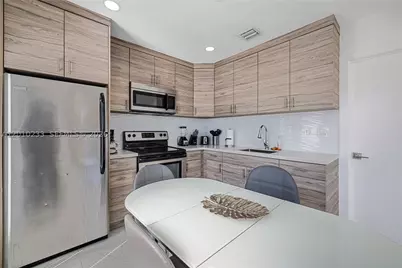 301 NW 34th, Miami, FL 33127 - Photo 11