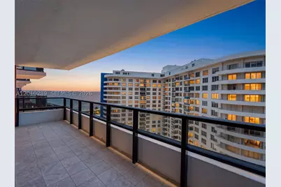 5225 Collins #1519, Miami Beach, FL 33140 - Photo 1