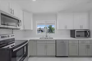 105 SE 45th, Cape Coral, FL 33904 - Photo 17
