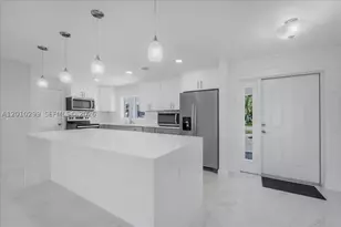 105 SE 45th, Cape Coral, FL 33904 - Photo 11