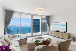 300 Biscayne Blvd, Miami, FL 33131 - Photo 11