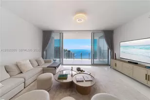 300 Biscayne Blvd, Miami, FL 33131 - Photo 21