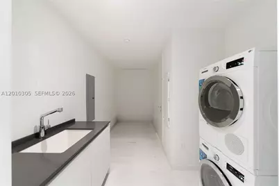 300 Biscayne Blvd #3503C, Miami, FL 33131 - Photo 47