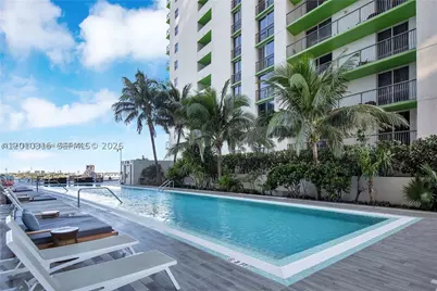 488 NE 18th #301, Miami, FL 33132 - Photo 3