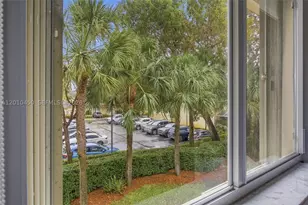 2132 Bahia, Weston, FL 33327 - Photo 15