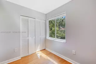 1065 Weeping Willow, Hollywood, FL 33019 - Photo 9