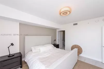 400 Sunny Isles #1518, Sunny Isles Beach, FL 33160 - Photo 17