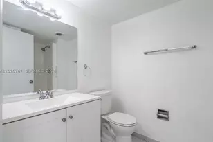 9431 Fontainebleau, Miami, FL 33172 - Photo 37