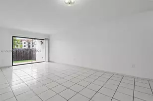 9431 Fontainebleau, Miami, FL 33172 - Photo 5