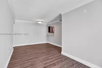 126 SW 17th #601, Miami, FL 33129 - Photo 7
