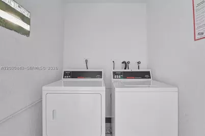 126 SW 17th #601, Miami, FL 33129 - Photo 19