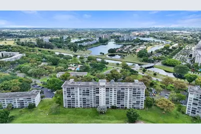 575 Oaks #508, Pompano Beach, FL 33069 - Photo 47
