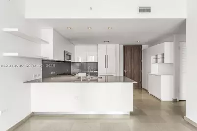 68 SE 6th #2304, Miami, FL 33131 - Photo 3
