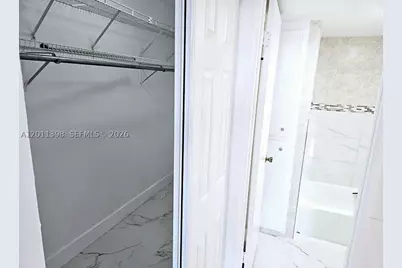 9682 Fontainebleau #207, Miami, FL 33172 - Photo 17