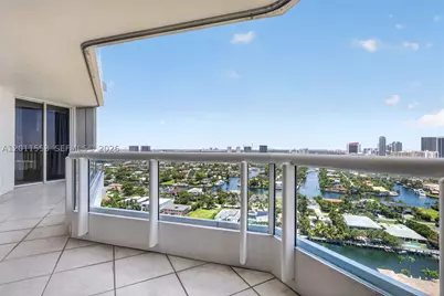 21205 Yacht Club #2409, Aventura, FL 33180 - Photo 35