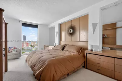 21205 Yacht Club #2409, Aventura, FL 33180 - Photo 17