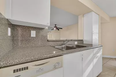 4647 NW 97th #151, Doral, FL 33178 - Photo 19