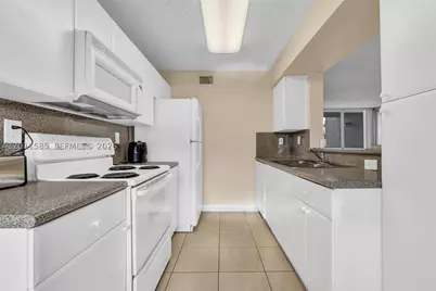4647 NW 97th #151, Doral, FL 33178 - Photo 17