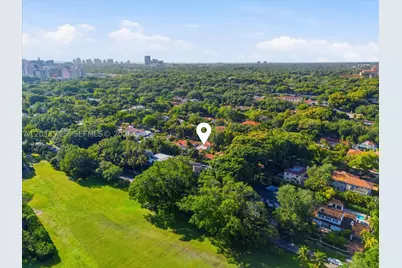 1137 Asturia, Coral Gables, FL 33134 - Photo 9