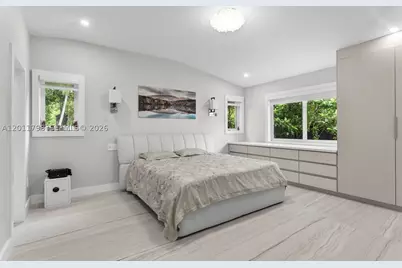 6921 Trouville Esplanade, Miami Beach, FL 33141 - Photo 5
