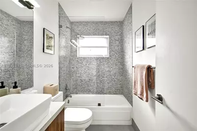 21015 NE 19th, Miami, FL 33179 - Photo 35